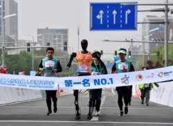 Acara larian pertama di dunia libatkan robot