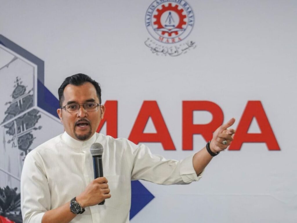 ‘Sebab nak tolong Melayu lah, hutang wajib dibayar’