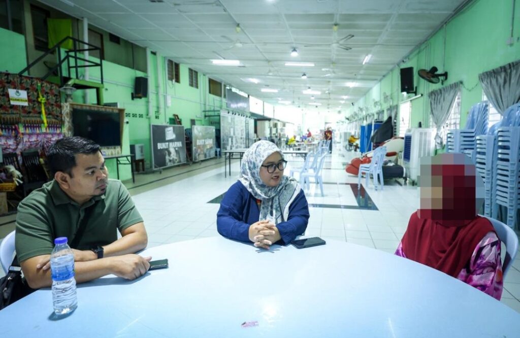 &#8216;Sihat orang sayang, bila sakit semua lari&#8217;