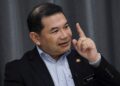 Patriotisme bukan sekadar mengibar bendera – Rafizi