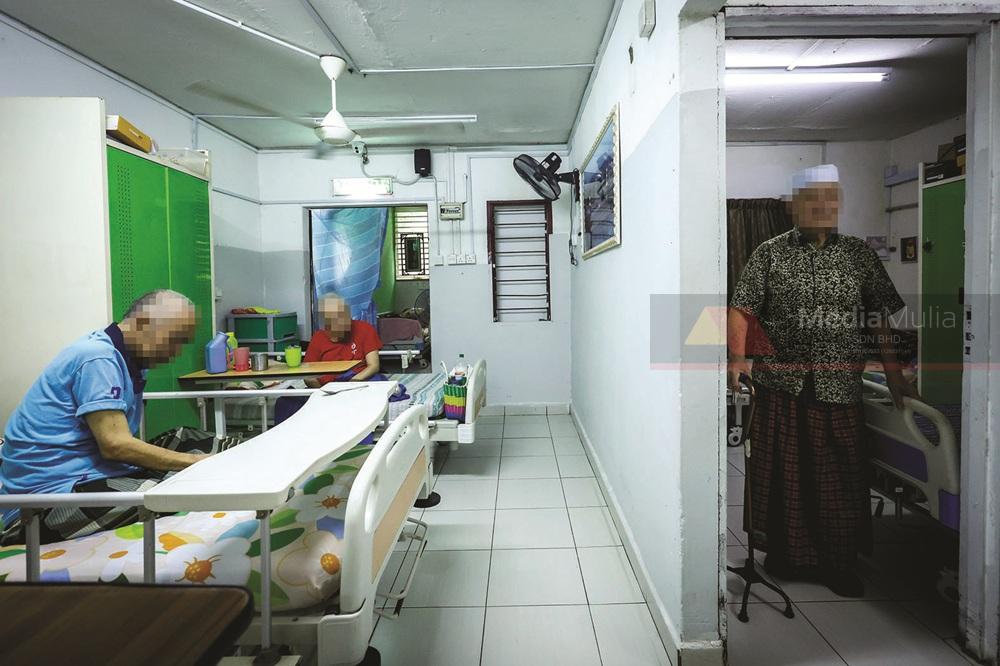 Tan Sri mati lepas dibuang di rumah orang tua