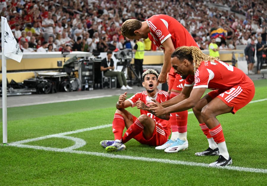 Diaz rangkul trofi pertama di Bayern