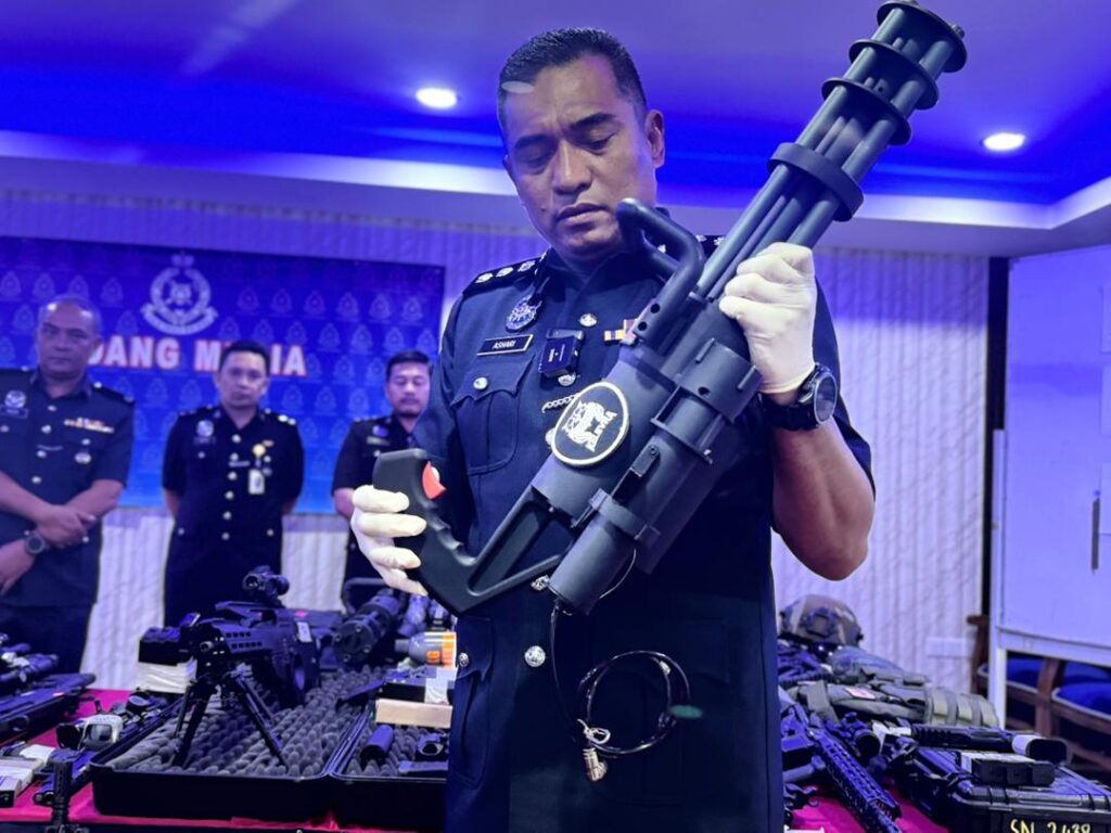 41 ditahan main ‘War Game’ guna senjata tiruan