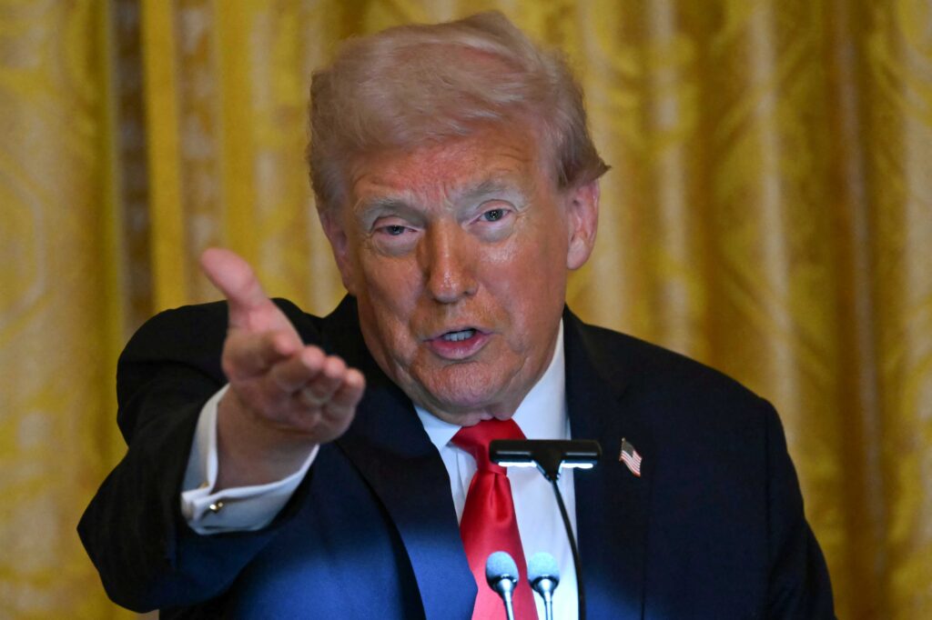 Trump pertimbangkan serangan darat terhadap kartel Venezuela