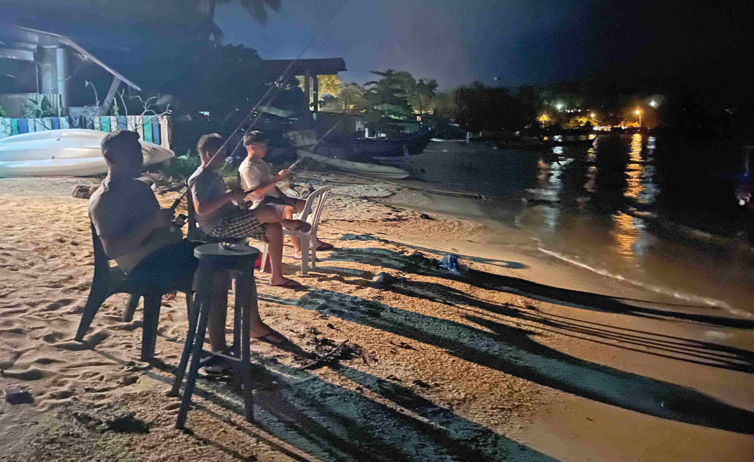 Pancing pantai di Teluk Yu, Langkawi