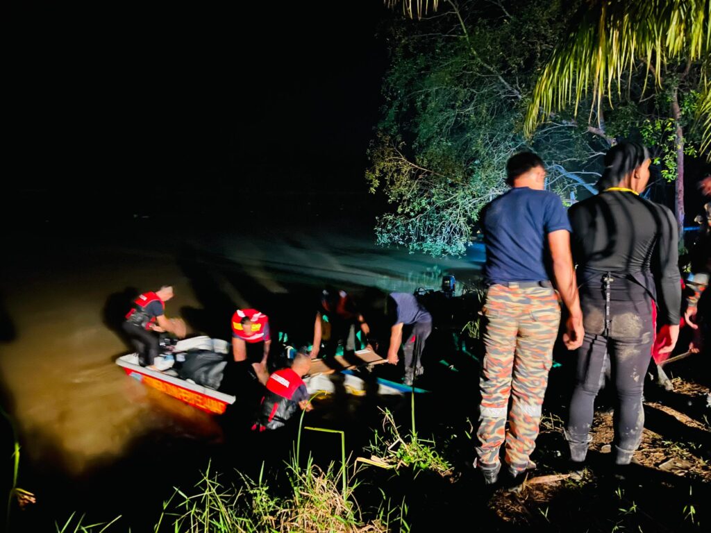 Kereta tenggelam: Mangsa dikenal pasti, mayat ditemui ditempat duduk pemandu