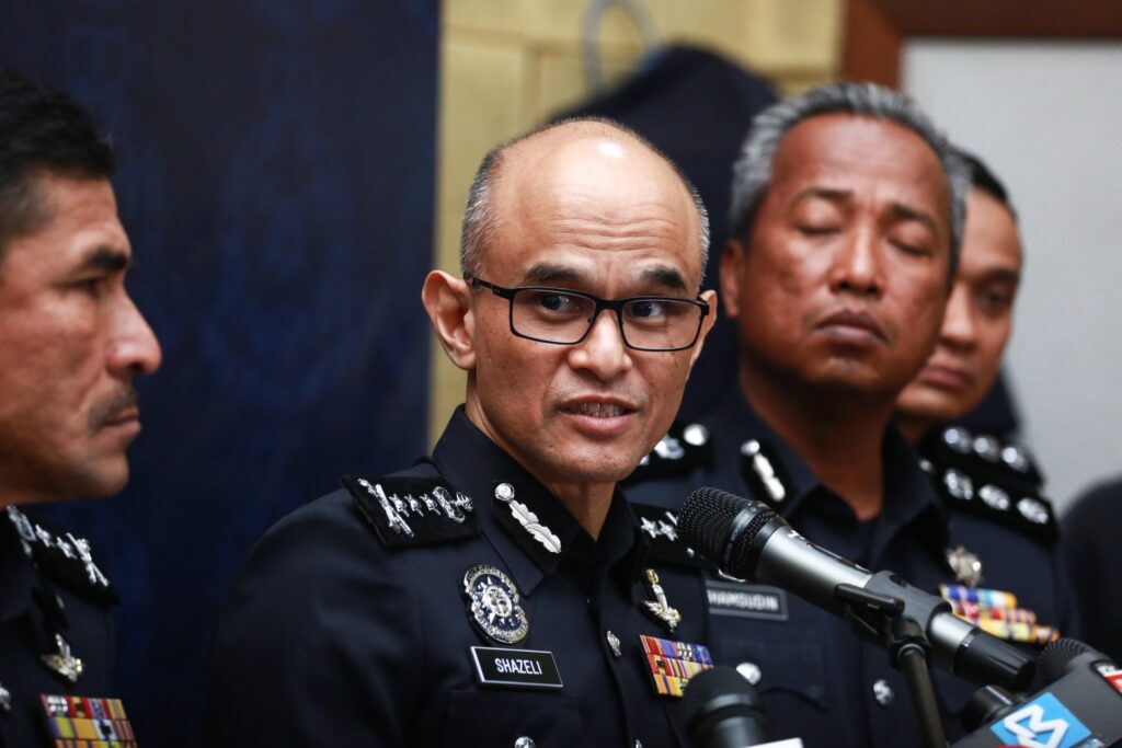 Dunia ini palsu, saya sudah menang…nota terakhir suspek tikam