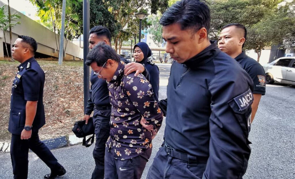 Isteri curang selepas 10 tahun kahwin
