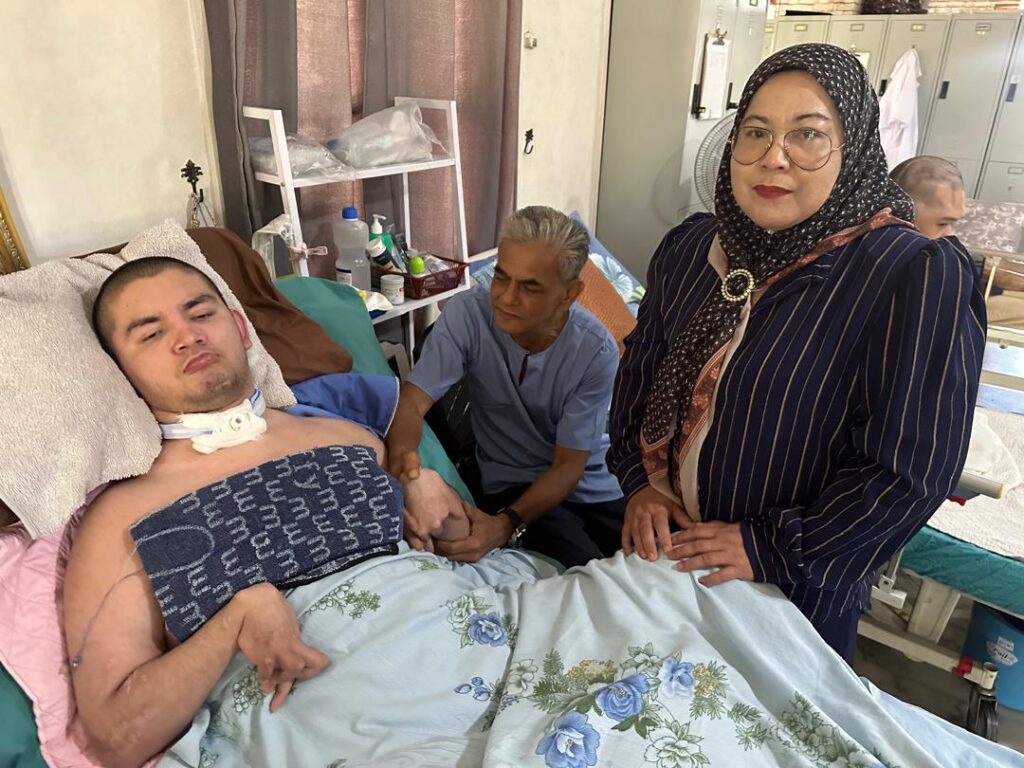 Duit simpanan habis rawat anak koma