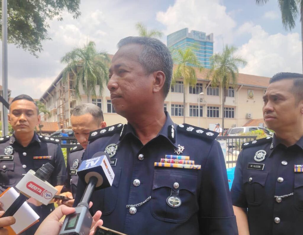 Kejadian dekat tandas sekolah, jeritan pelajar didengari guru – Polis