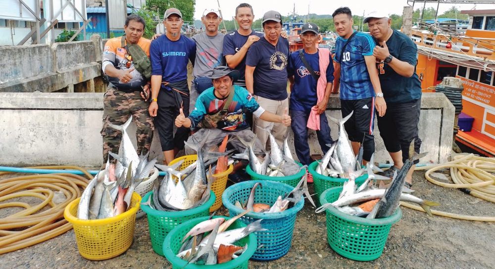 Semangat membara di Pak Bara, Thailand