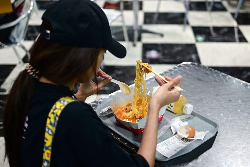 Rakyat Malaysia keenam paling banyak makan mi segera di dunia