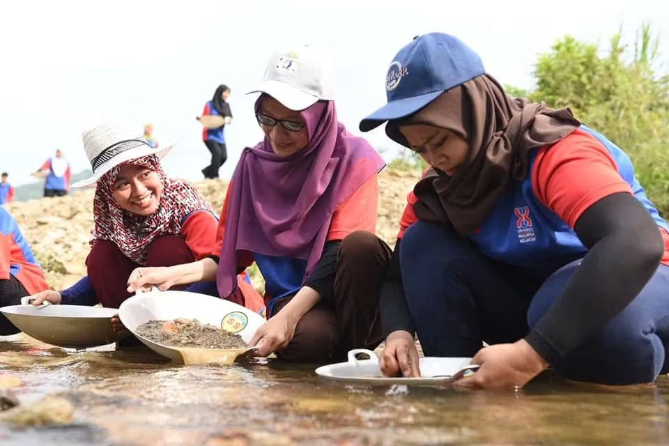 Kelantan draf syarat kebenaran rakyat mendulang emas