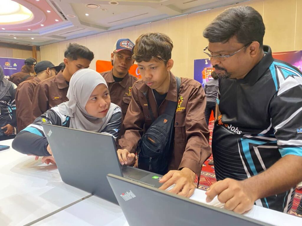 Tak putus asa biarpun lebih 200 resume ditolak