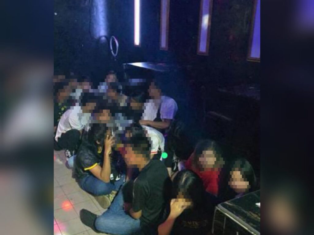 Pusat hiburan haram warga asing diserbu