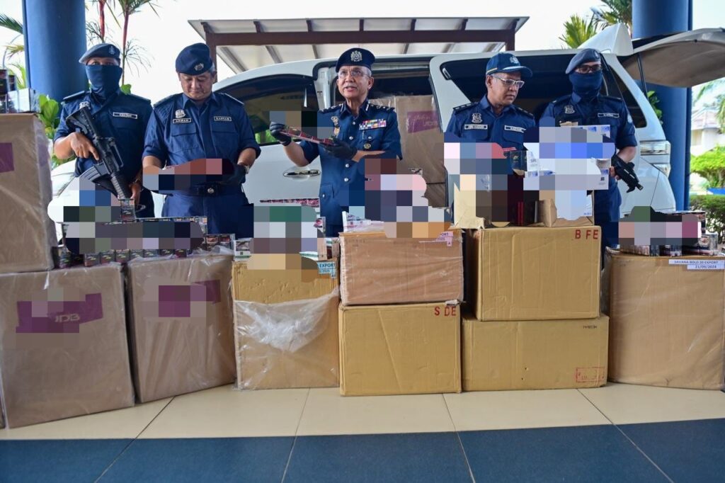 Kastam rampas 352,800 batang rokok seludup