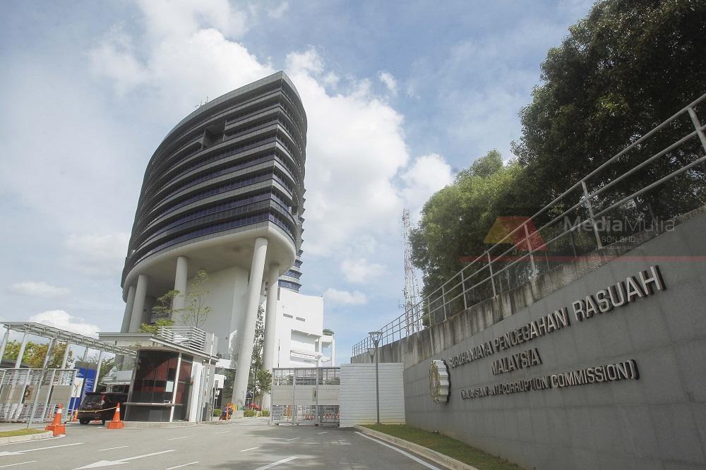 10 pegawai penguat kuasa ditahan rasuah program pemutihan