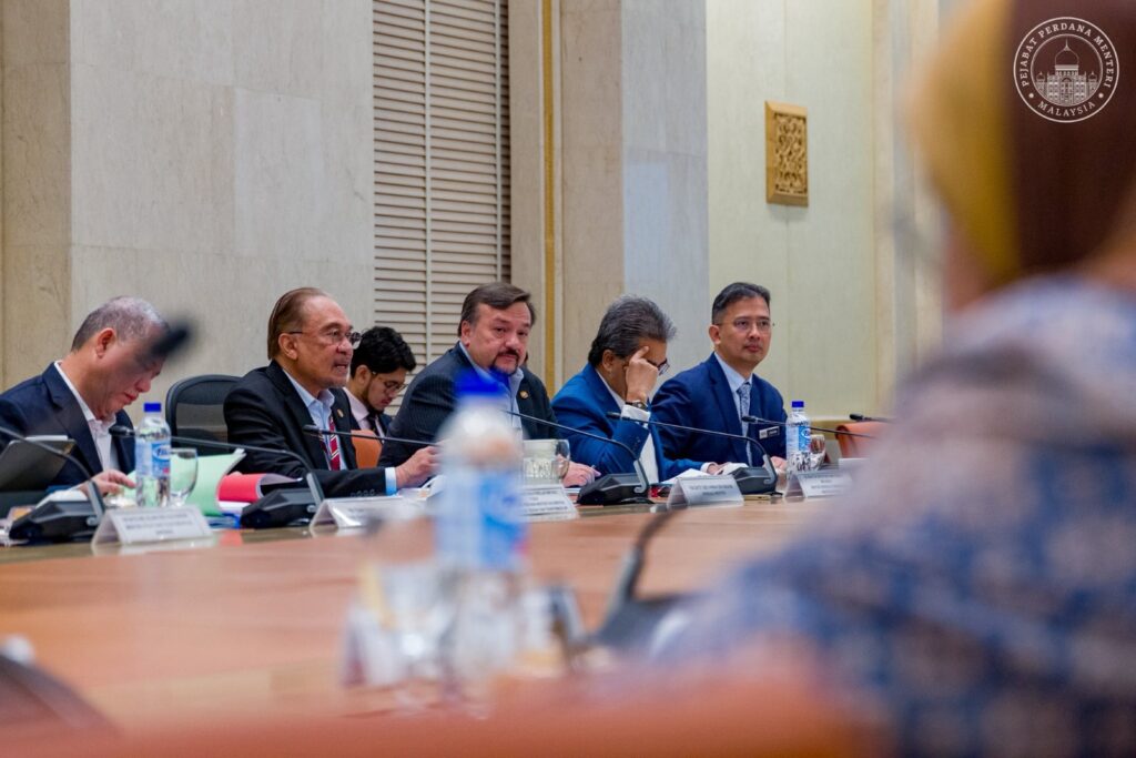 Kerajaan perkukuh sektor tenaga mampan, sokong ekonomi rendah karbon