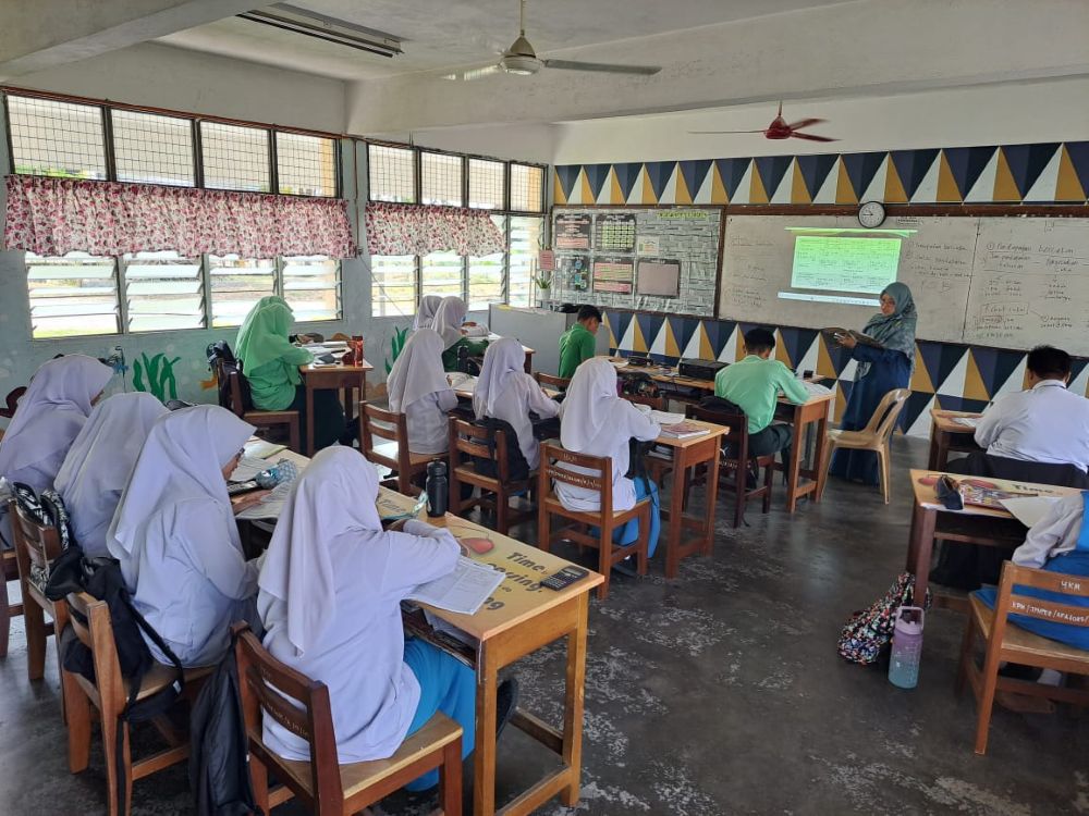 Tugas guru tidak pernah selesai