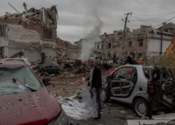 Perang Ukraine hanya umpan