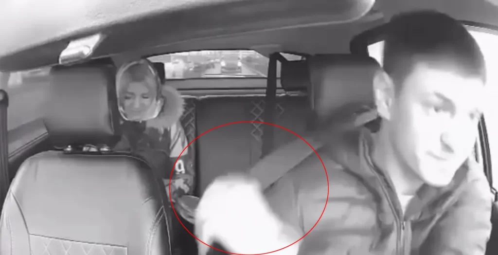 Selepas acu parang, penumpang minta turun di kubur