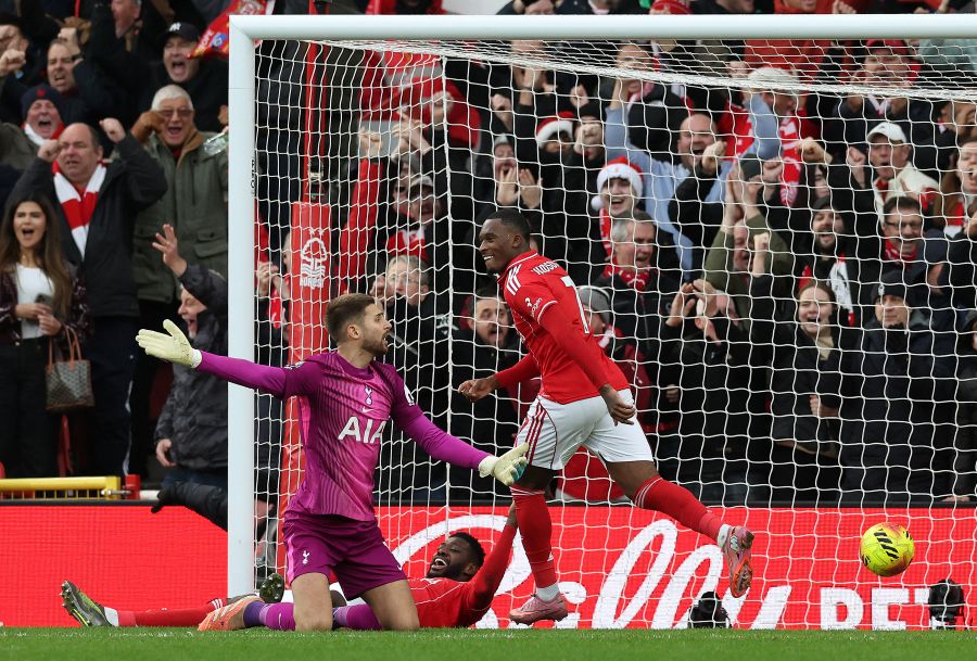 Frank kecewa, kutuk pasukan sendiri