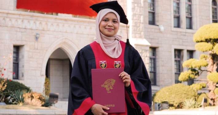 Nur Syafiqah siswi fasih berbahasa Korea