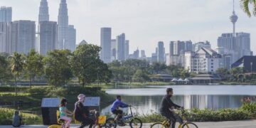 Paling susah azam nak kurus, simpan duit