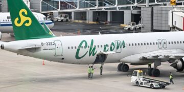 Mahu duduk bersama teman wanita punca pesawat mendarat cemas