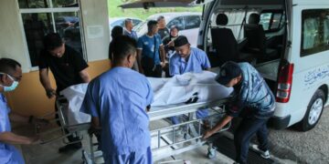 Tukang masak ditikam suami dua kali di belakang badan