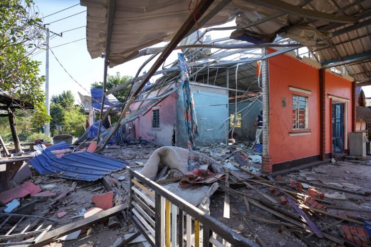 Serangan Thailand merebak ke bandar Kemboja, 17 orang awam maut - Kosmo ...