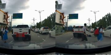 [VIDEO] Lintas secara tiba-tiba, pelajar cedera dirempuh motosikal