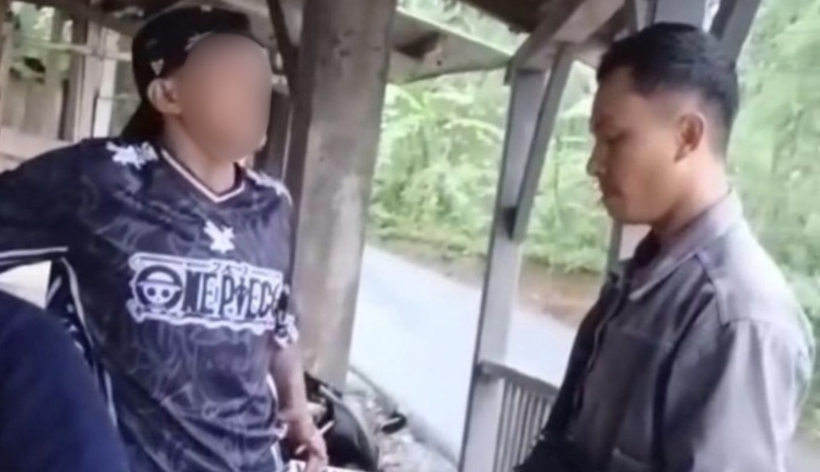 Pemuda terima ugutan selepas kritik jalan rosak