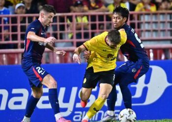 Prestasi Syahmi dapat pujian melangit