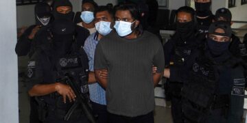 [VIDEO] Tiga ahli ‘Kapten Praba’ dituduh di Mahkamah Tinggi Shah Alam