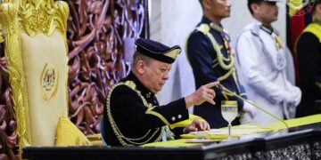 ‘Kalau tidak terima Bahasa Melayu, lebih baik jangan duduk di Malaysia’