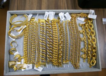 Korek emas dalam ‘peti besi’ buat modal