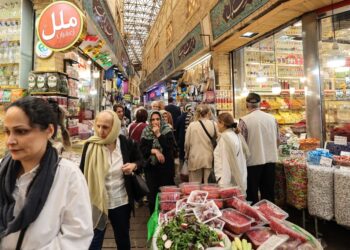 Semua rakyat Iran terima elaun bulanan