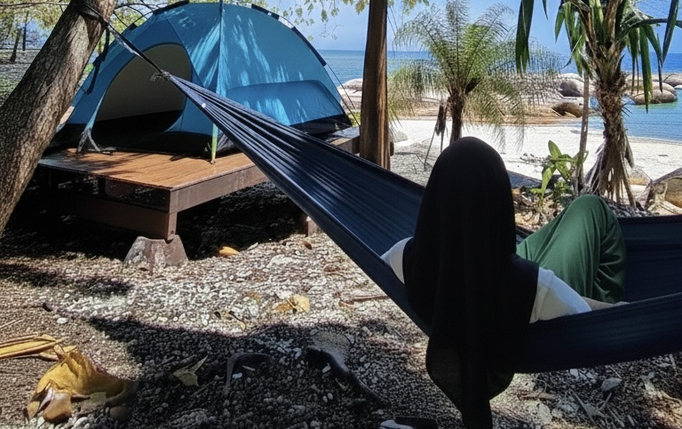 Berkhemah solo di Pulau Lang Tengah