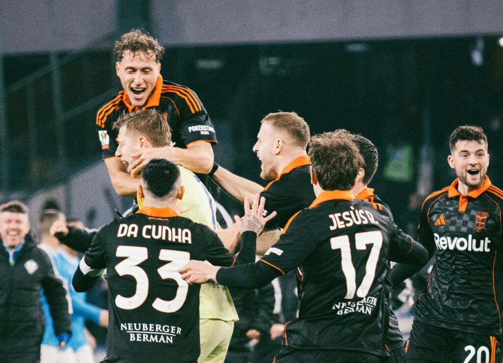 Como singkir Napoli, cipta sejarah selepas 40 tahun