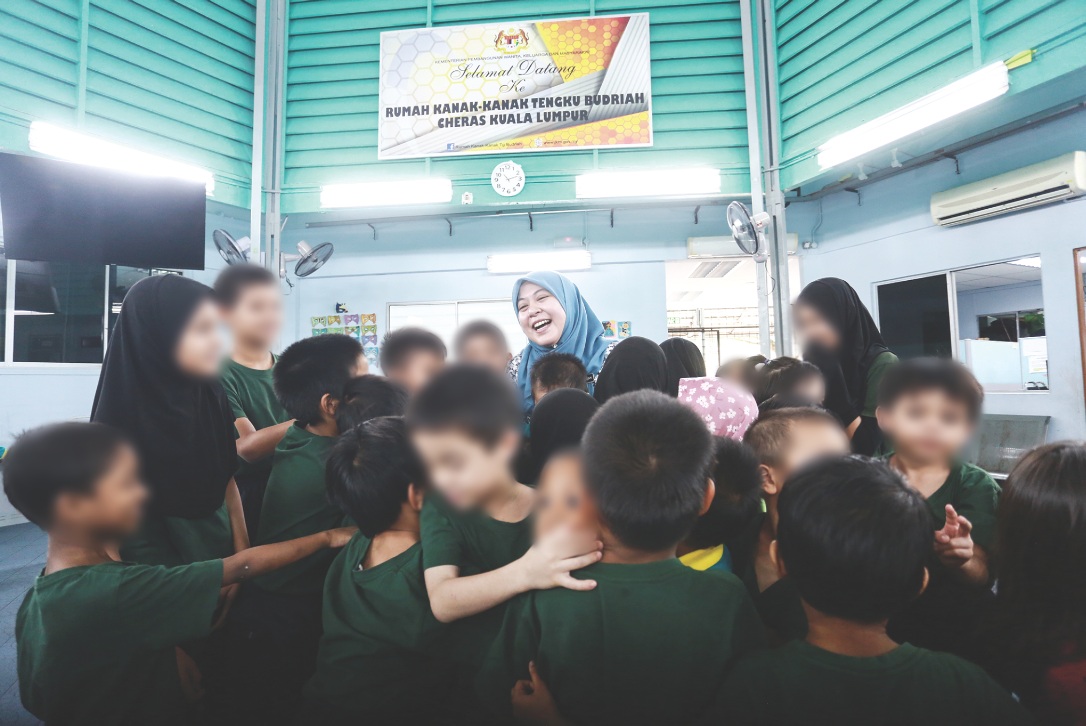 Paha ditoreh, mata ditumbuk didera ibu sendiri