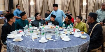 Anwar rai tujuh hero Tasik Biru