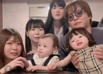 ‘YouTuber’ 3 isteri kini melarat, tinggal dalam kereta 