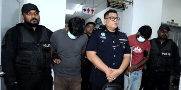 [VIDEO] Rangka manusia: Dua beradik didakwa membunuh