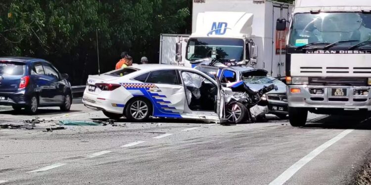 Budak tiga tahun maut dalam nahas libatkan kereta peronda polis