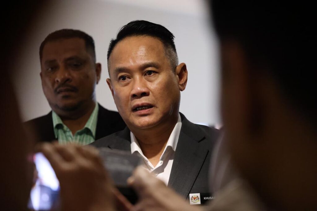 Ejen, orang tengah ambil RM5,000, pegawai dapat RM1,000