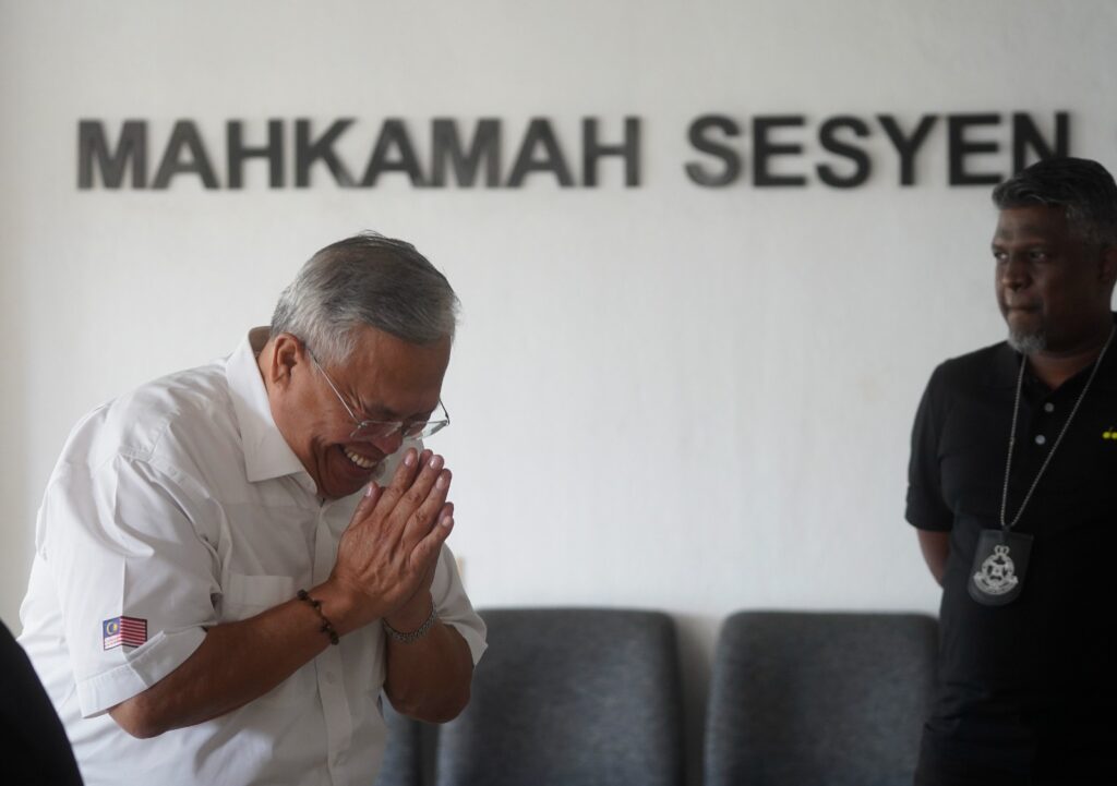 ‘Sang Kelembai’ mengaku tidak bersalah buat hantaran palsu