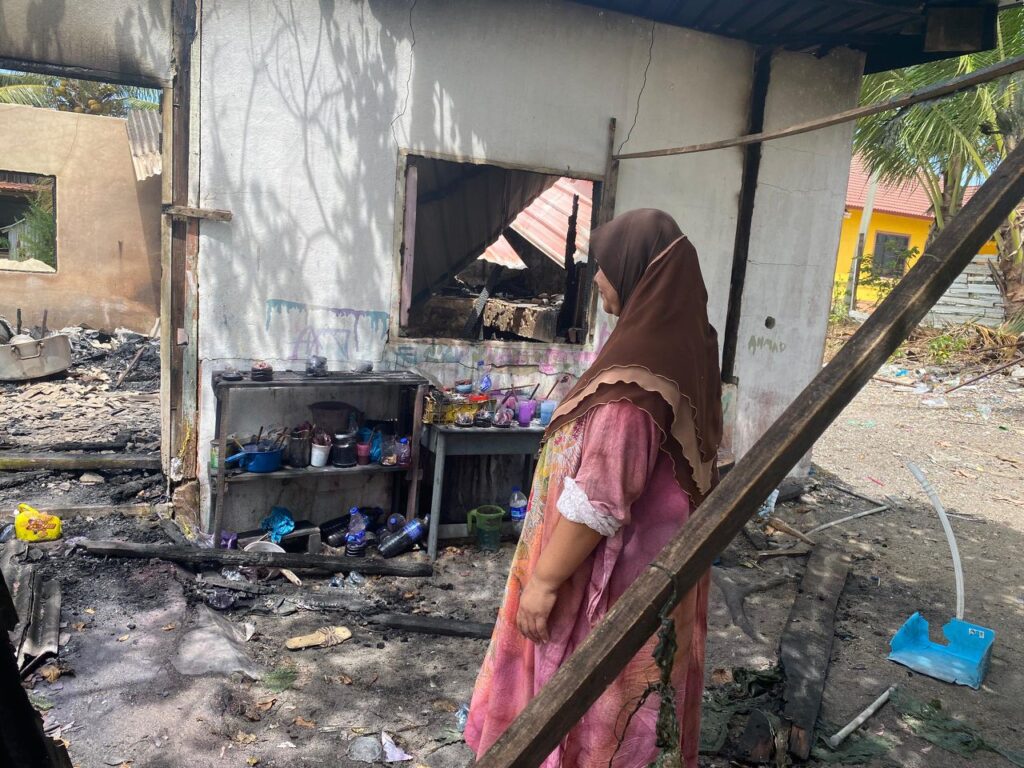 Rumah terbakar, kain batik RM2,700 tempahan pelanggan hangus