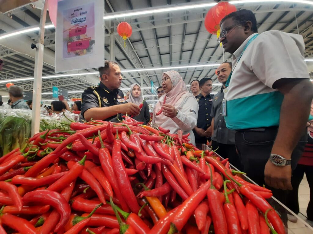 Guna MyKad mudahkan pembelian minyak masak bersubsidi