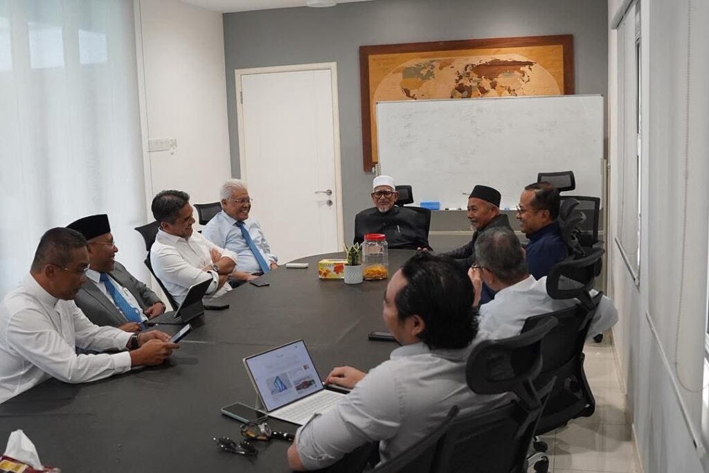 Dipecat Bersatu, Wan Ahmad Fayhsal ‘bersyukur’